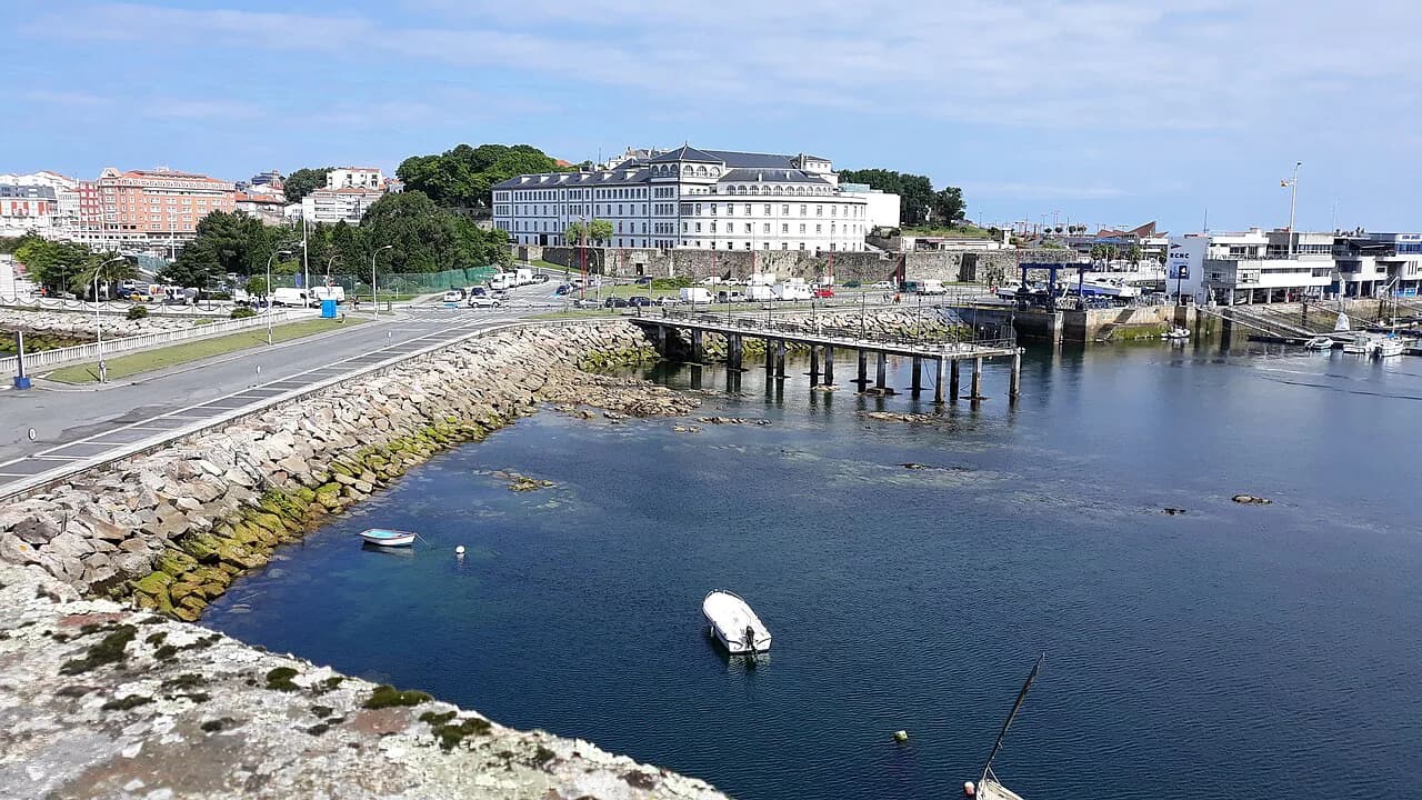 La Coruña Shore Excursions: Ship Tours vs Going It Alone