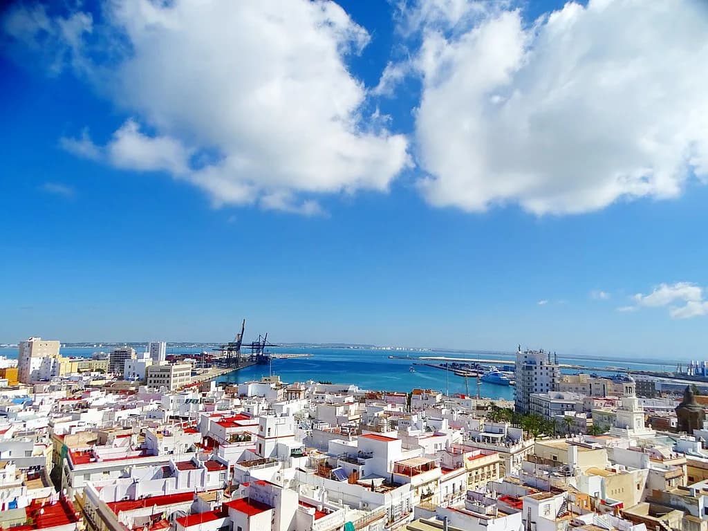 Cádiz Shore Excursions: Seville, Jerez or the Old Town?