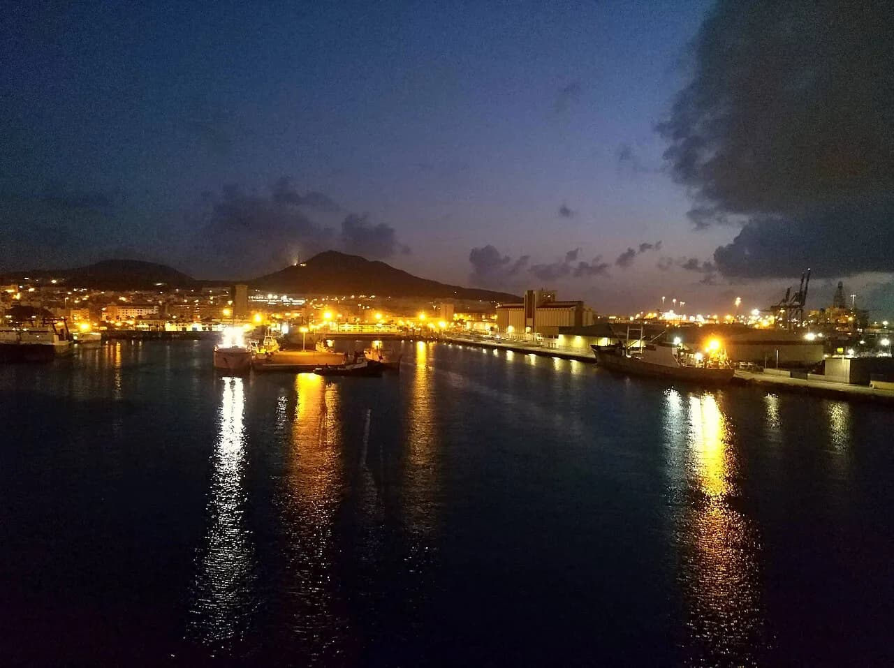 Gran Canaria Airport to Cruise Port: Transfers, Bus and Taxi