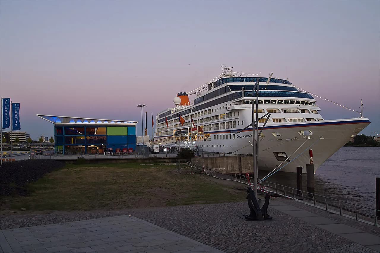 Hamburg Cruise Terminals: Which Port and Getting to City