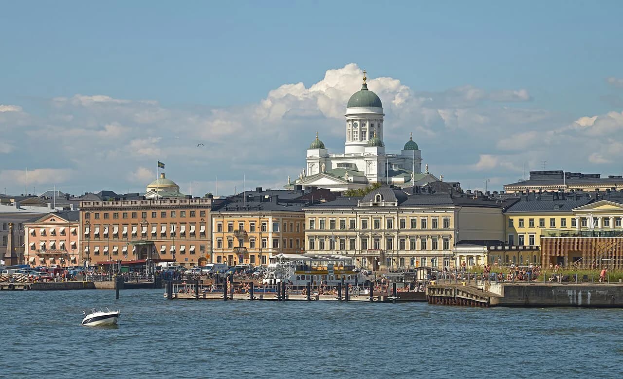 Helsinki Cruise Port to City Centre: Tram, Bus, Walk or Taxi