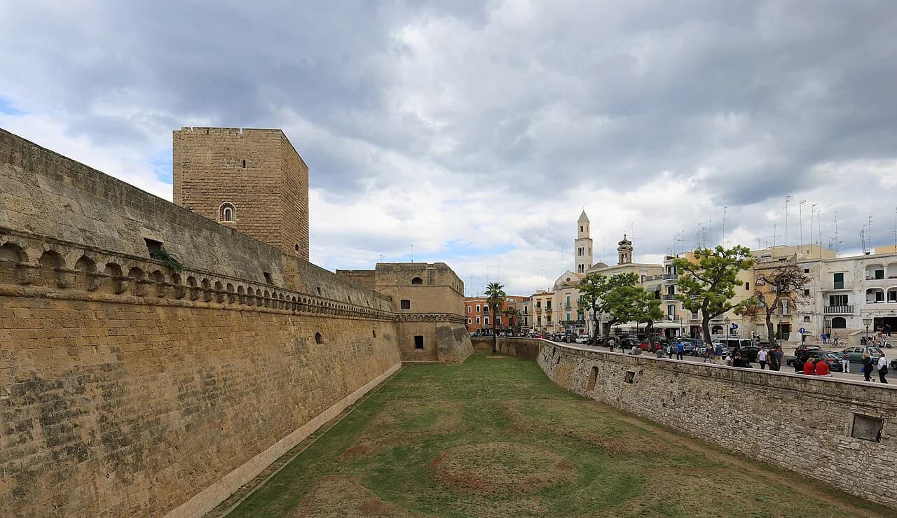 Hotels Near Bari Cruise Port: Where to Stay Before a Cruise