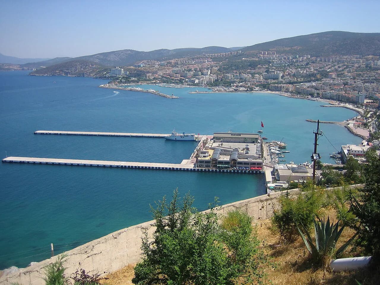 Is Kuşadası Walkable From Cruise Port? Town Guide