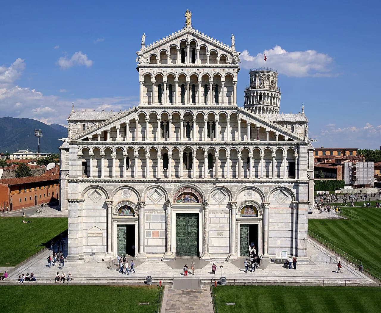 La Spezia Cruise Port to Pisa: Train, Transfer or Tour