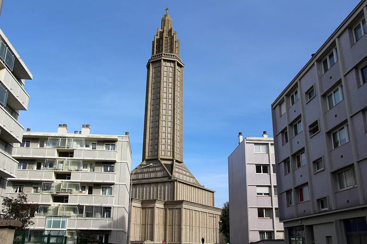Le Havre Cruise Port Car Rental: Picking Up and Driving Out