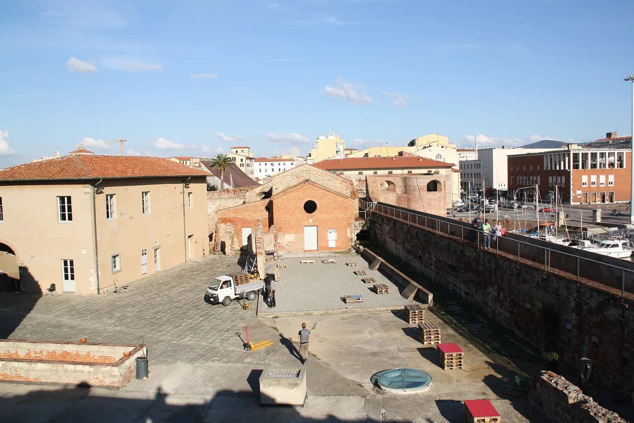 Livorno Cruise Port Car Rental: Pick Up & Port Day