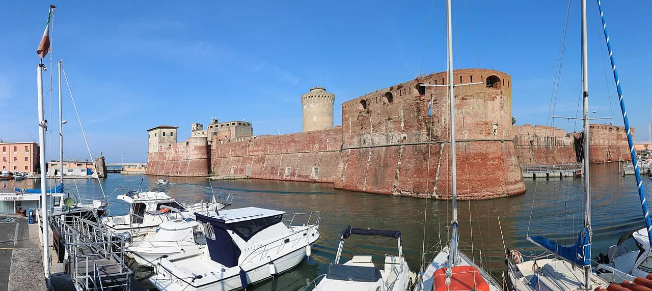 Livorno Cruise Port to Train Station: Shuttle, Bus or Taxi