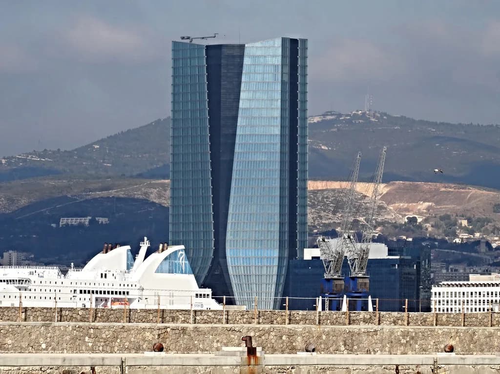 Marseille Cruise Terminal Parking: MPCT Lots vs Off-Site