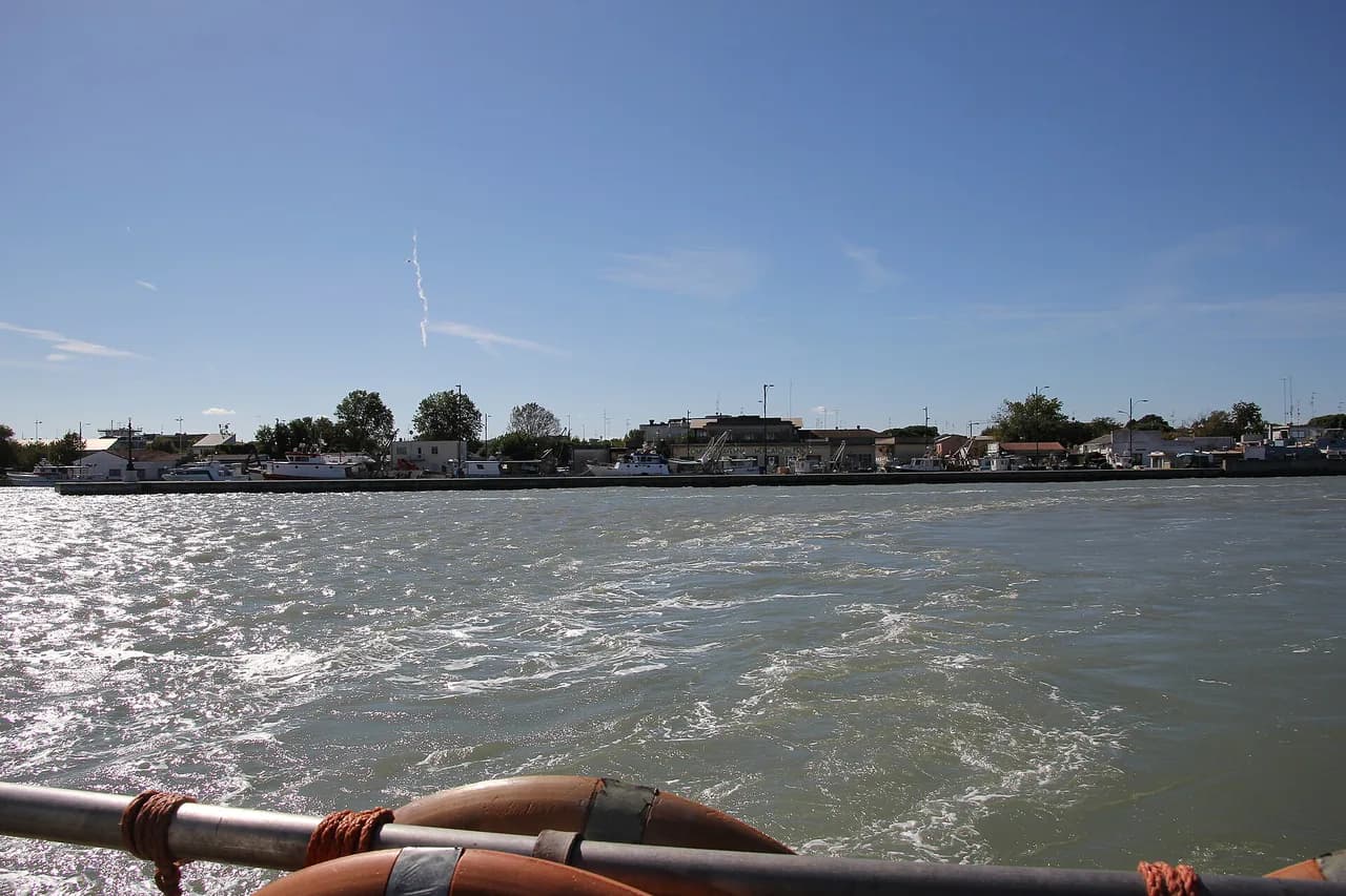 Ravenna Cruise Port Shuttle: Porto Corsini to Town & Station