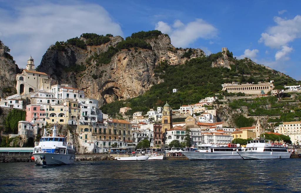 Salerno Cruise Port to Positano: Ferry, Boat or Tour