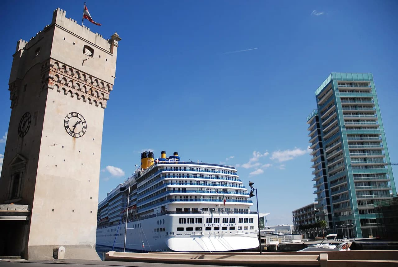 Savona Cruise Port: Terminal, Getting to Town and Port Days