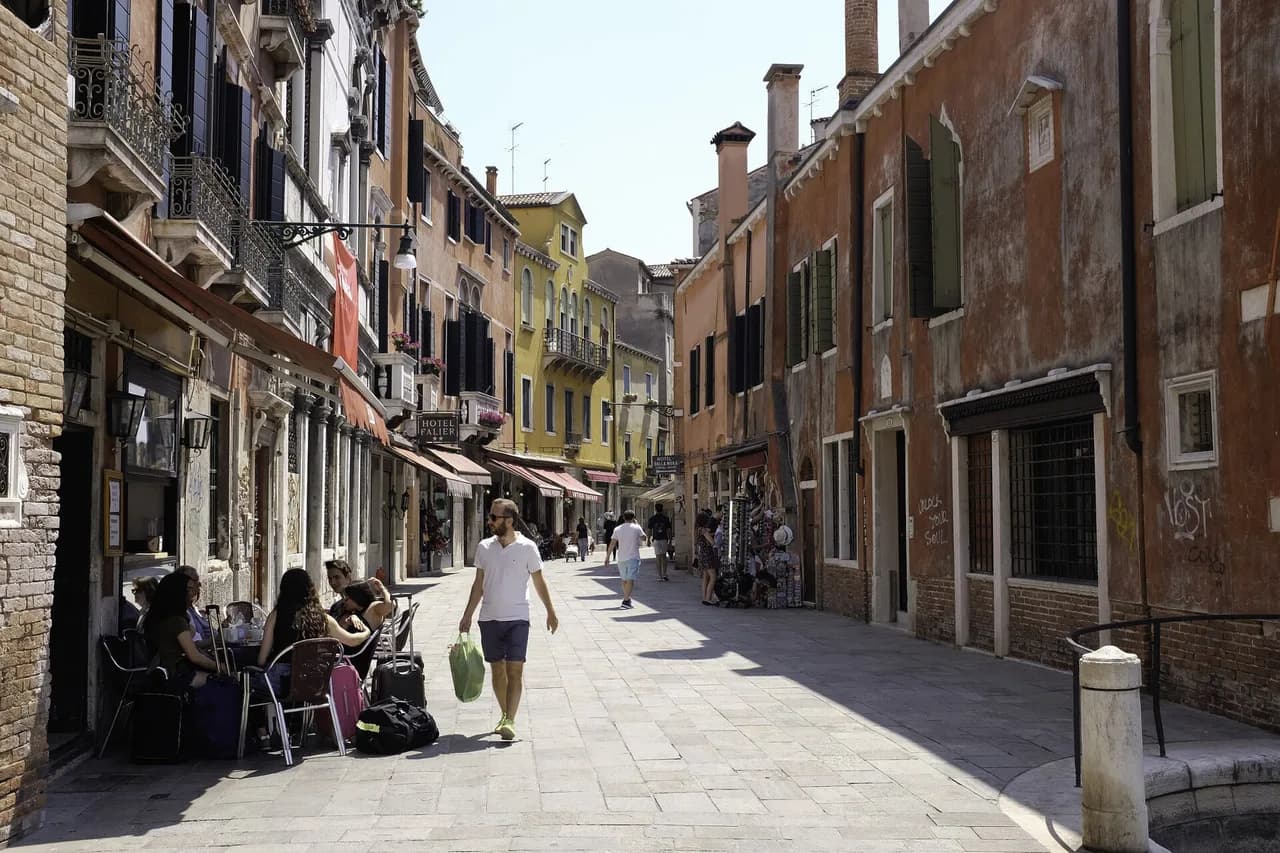 Venice Airport to Cruise Port: Transfers, Taxis and Timing