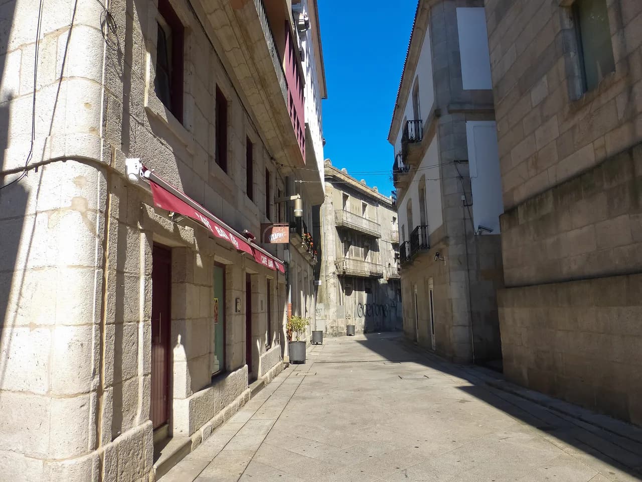 Vigo Cruise Port to City Centre: Walk, Bus or Taxi?