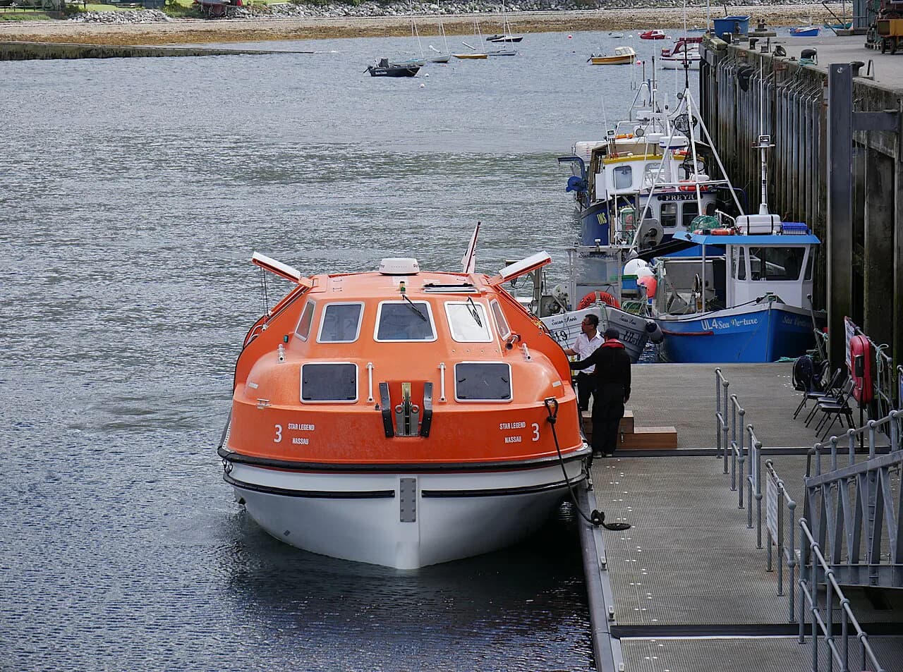 What Is a Tender Port? What It Means for Your Day Ashore