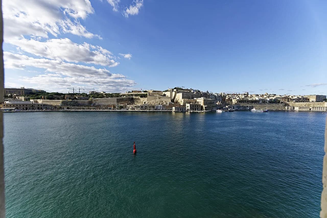 Valletta Cruise Port to City Centre: Walk, Bus & Lift Guide