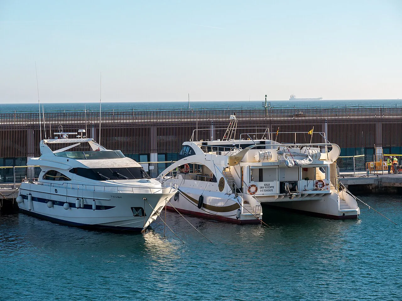 Boat, Barcelona ( )