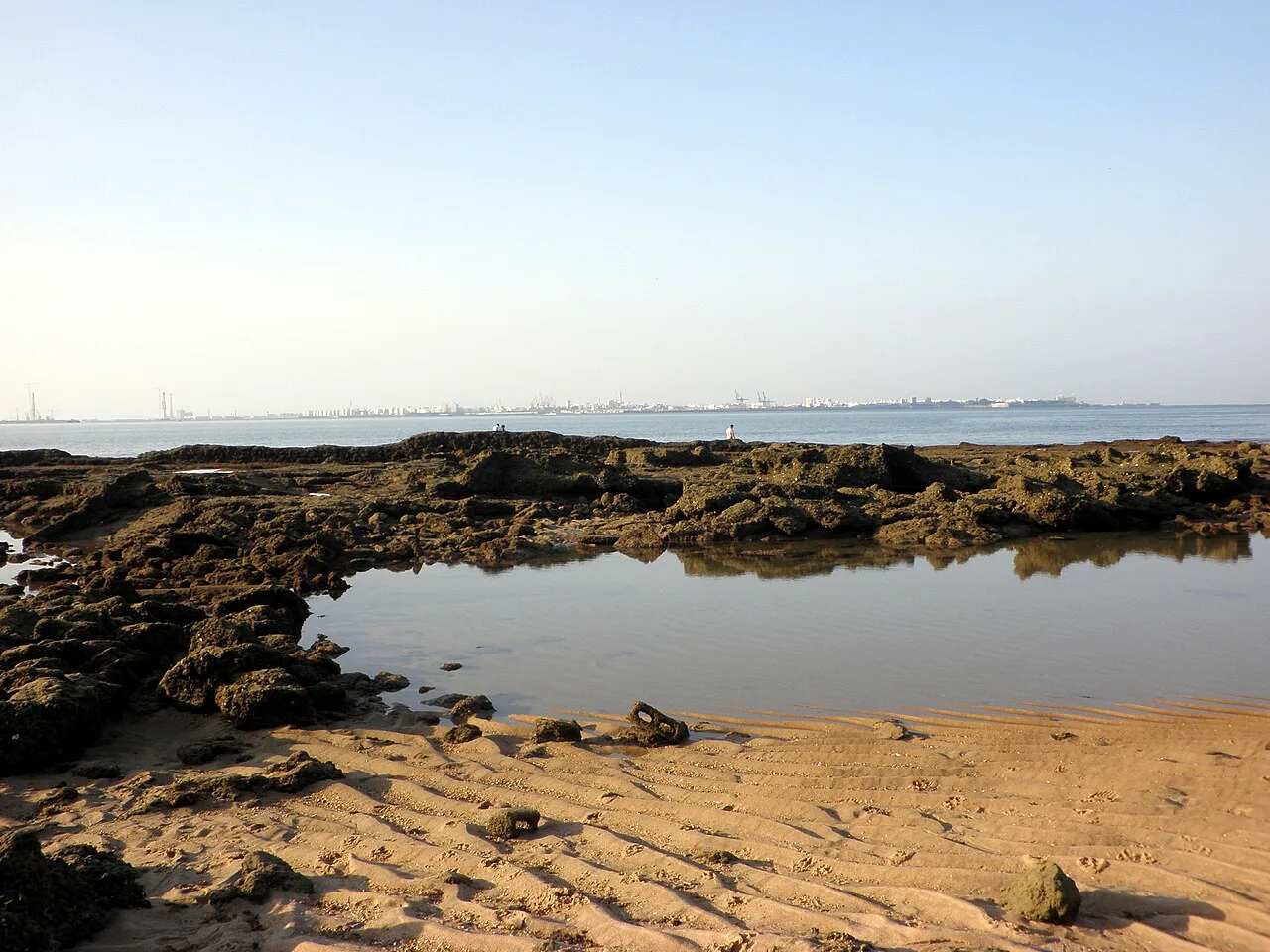 Playa junto a Castillo de Santa Catalina - El Puerto, Cádiz