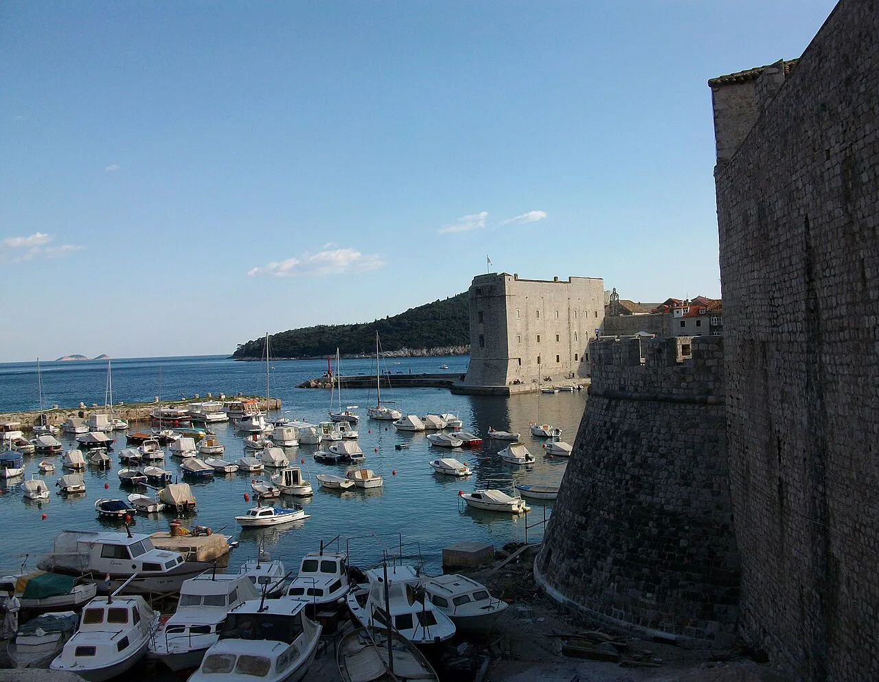 Dubrovnik - old harbour - port vell