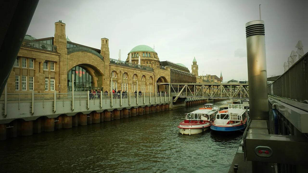 Hamburg - Landungsbrücken