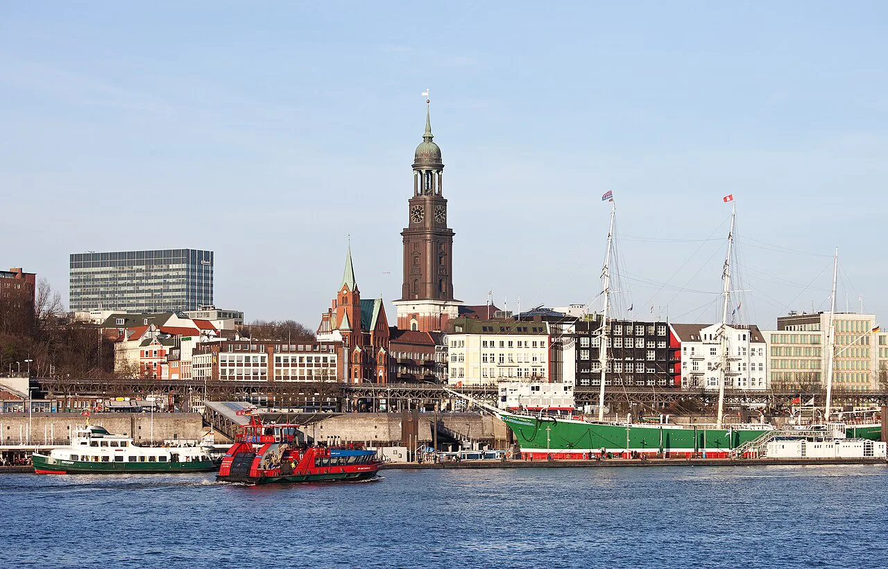 Landungsbrücken Hamburg