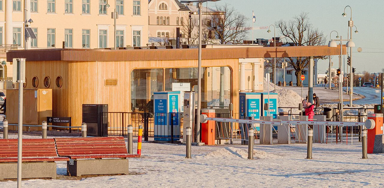 Market Square in Helsinki, Finland, December (cropped; matkustajapaviljonki)