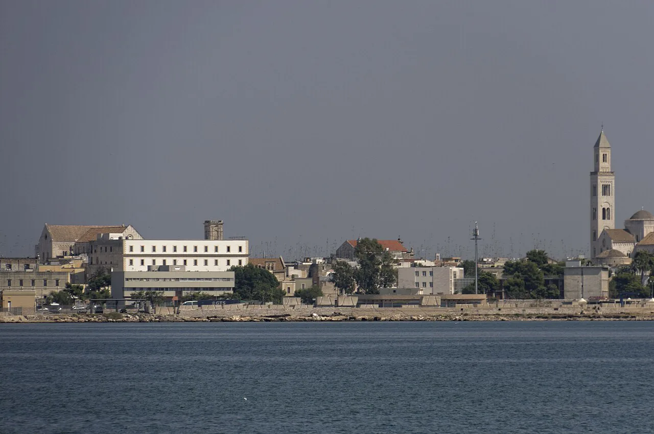 Bari -Porto- by-RaBoe