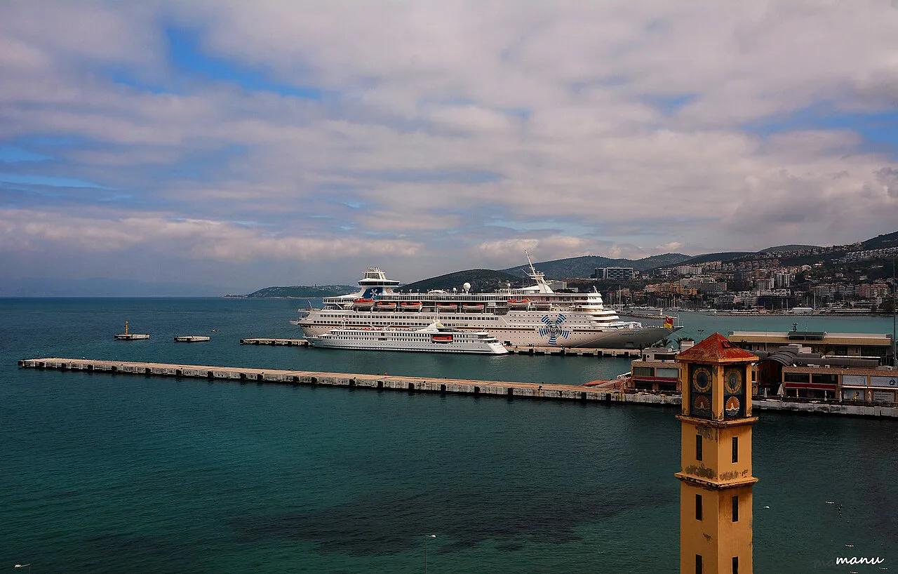 Port of kusadasi, Kuşadası