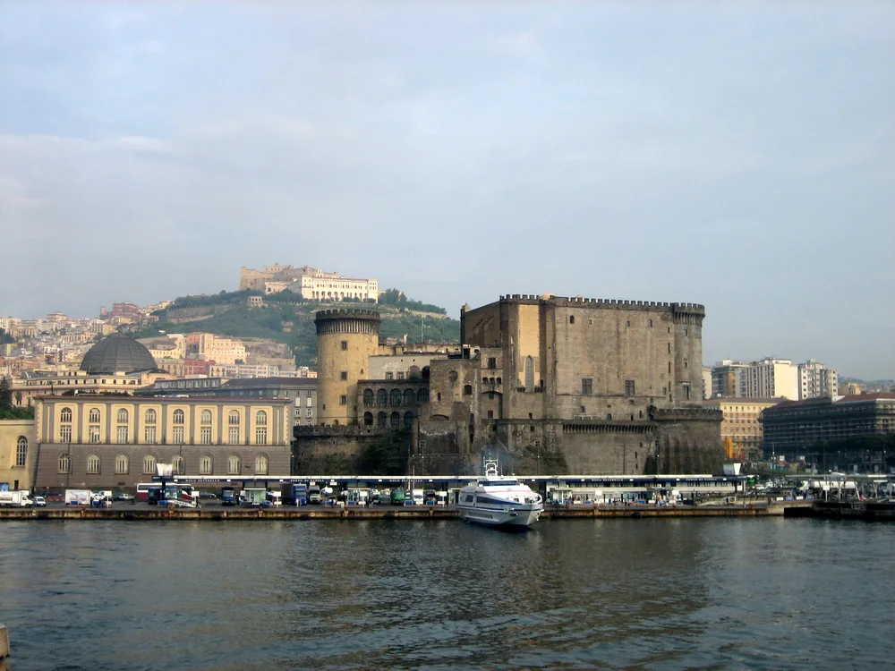 Napoli-porto, Naples