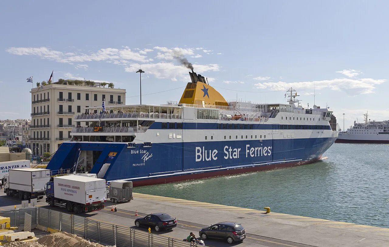 Attica 06-13 Piraeus 01 Port