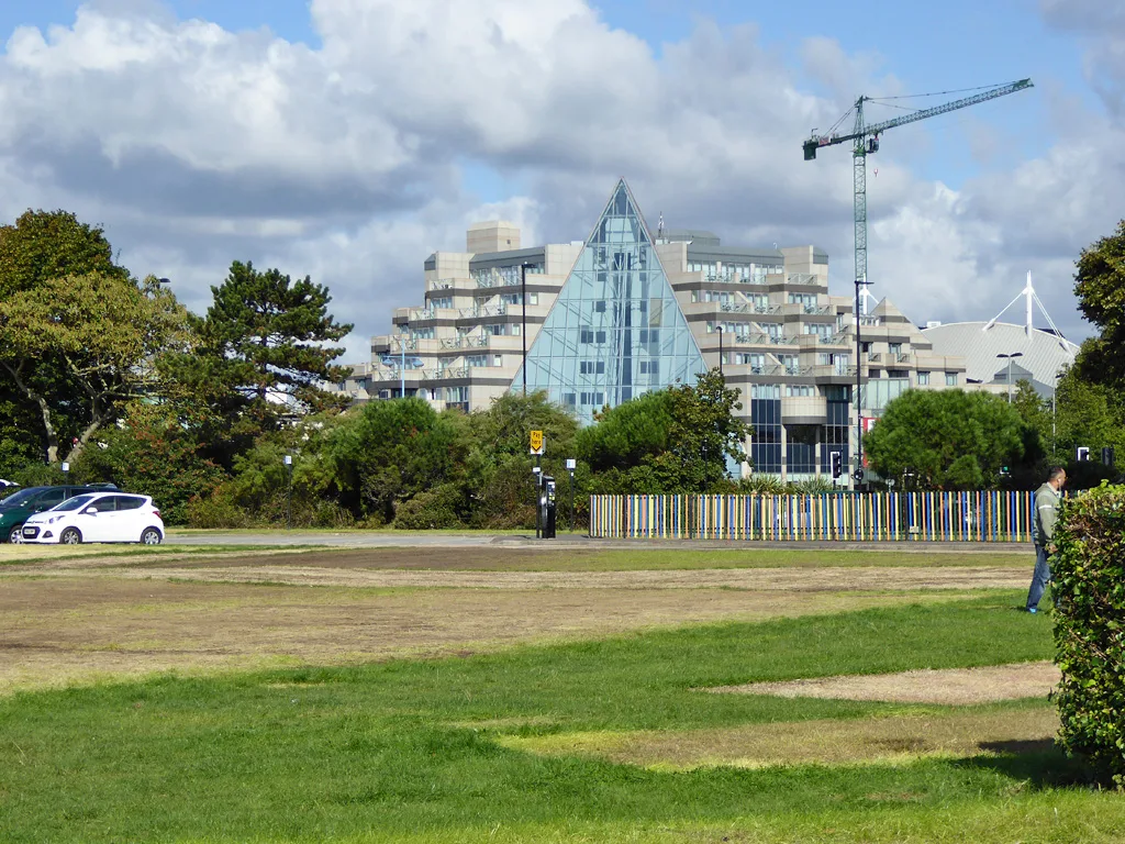 Grand Harbour Hotel, Southampton - geograph.org.uk