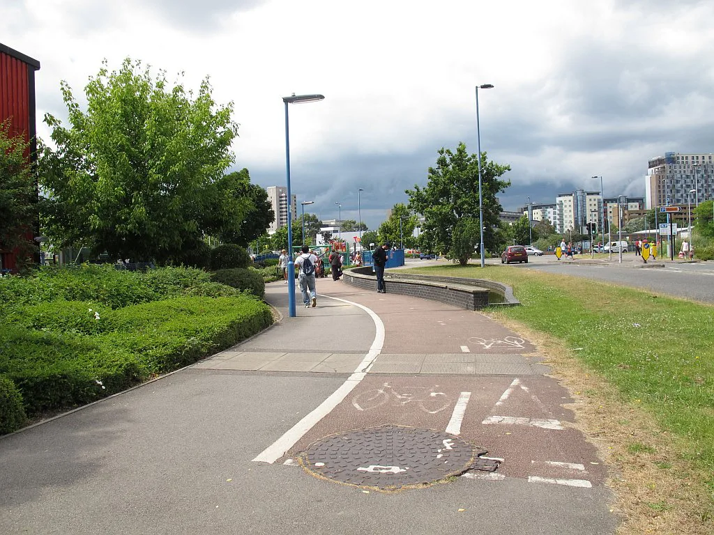 Segregated cycle lane, Harbour Parade, Southampton - geograph.org.uk