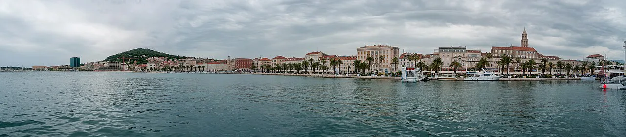 Harbour, Split ( -Pano)
