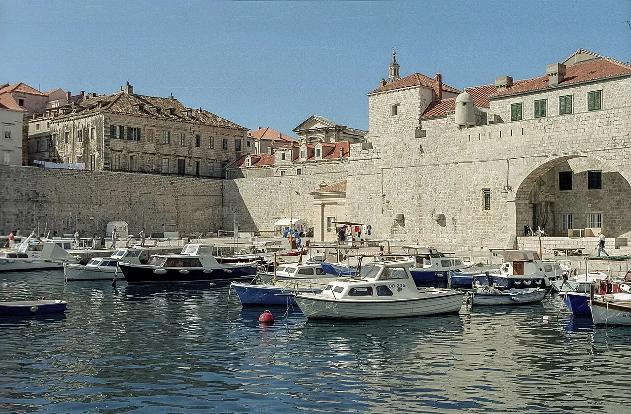 Old harbour, Dubrovnik 01 (js)