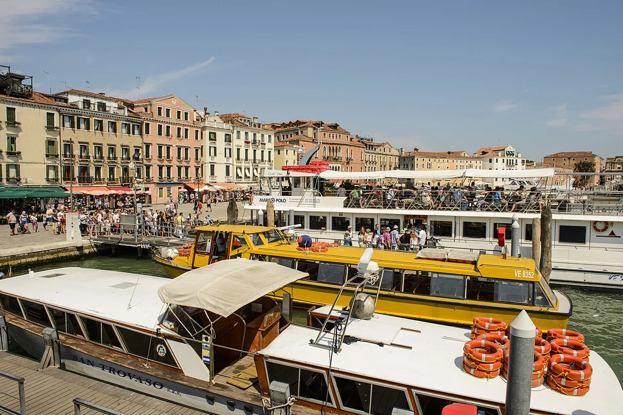 Harbour 2, Venice