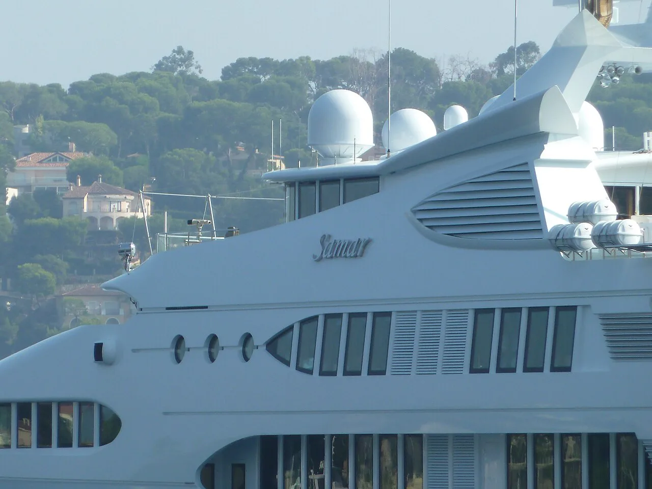 Heli on SAMAR at Villefranche Harbour