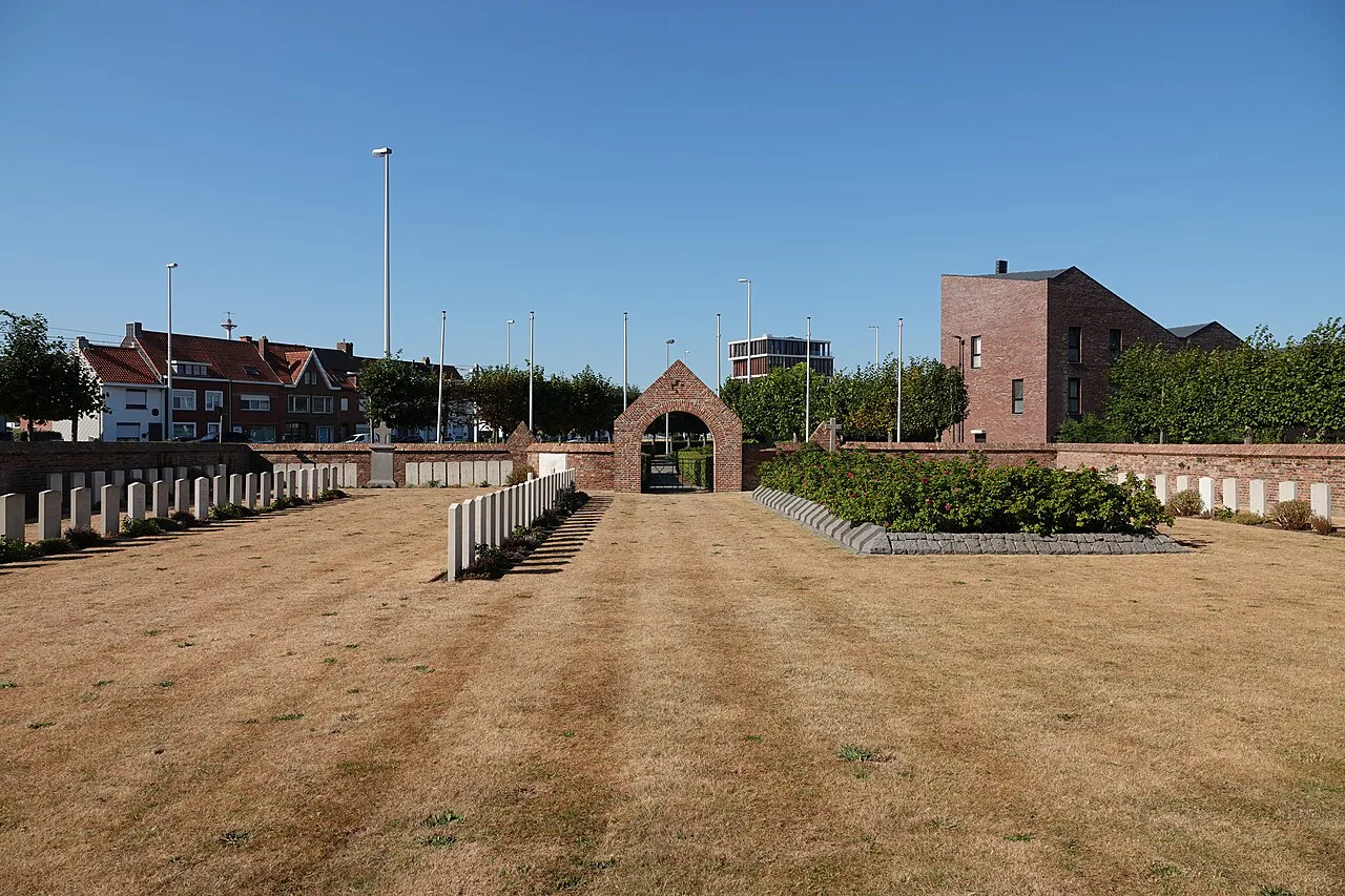 Zeebrugge Churchyard