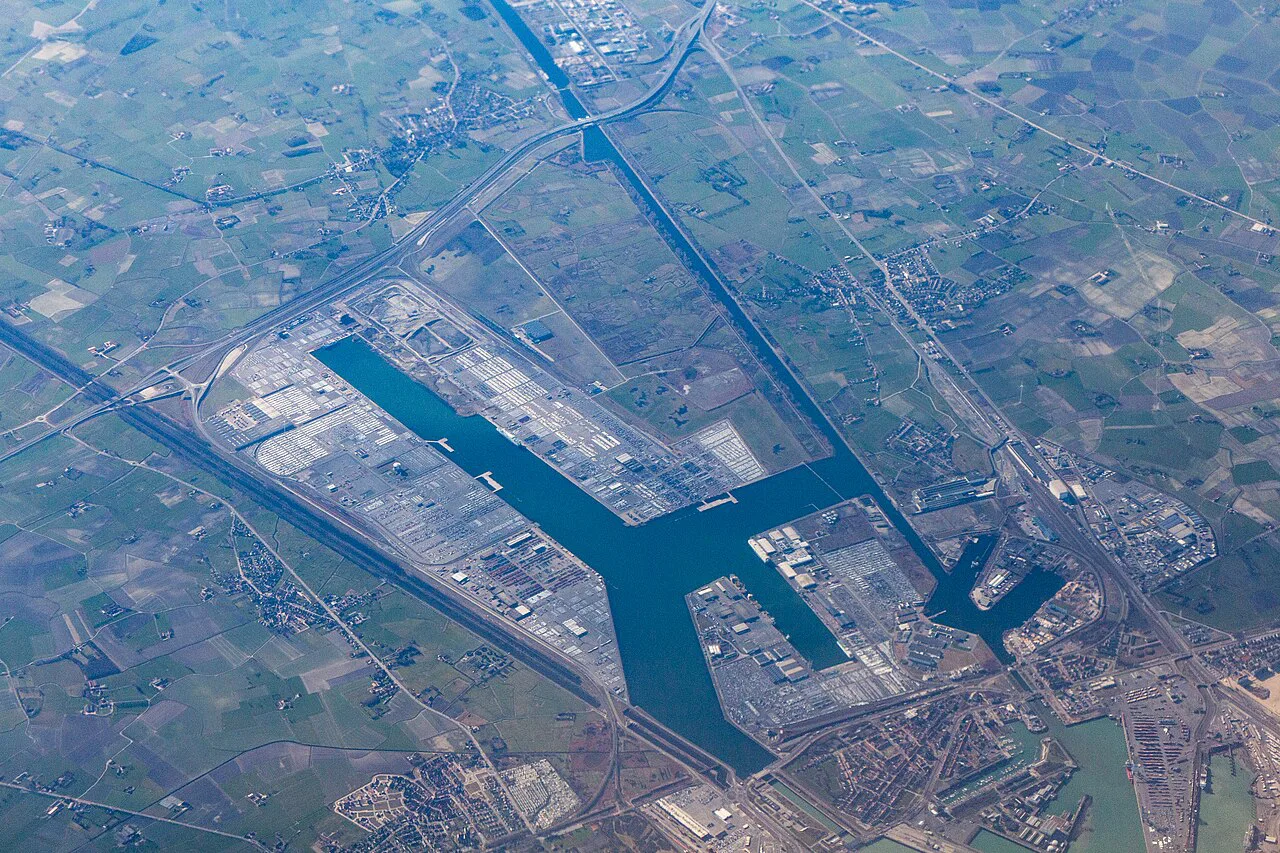 Zeebrugge by sebaso